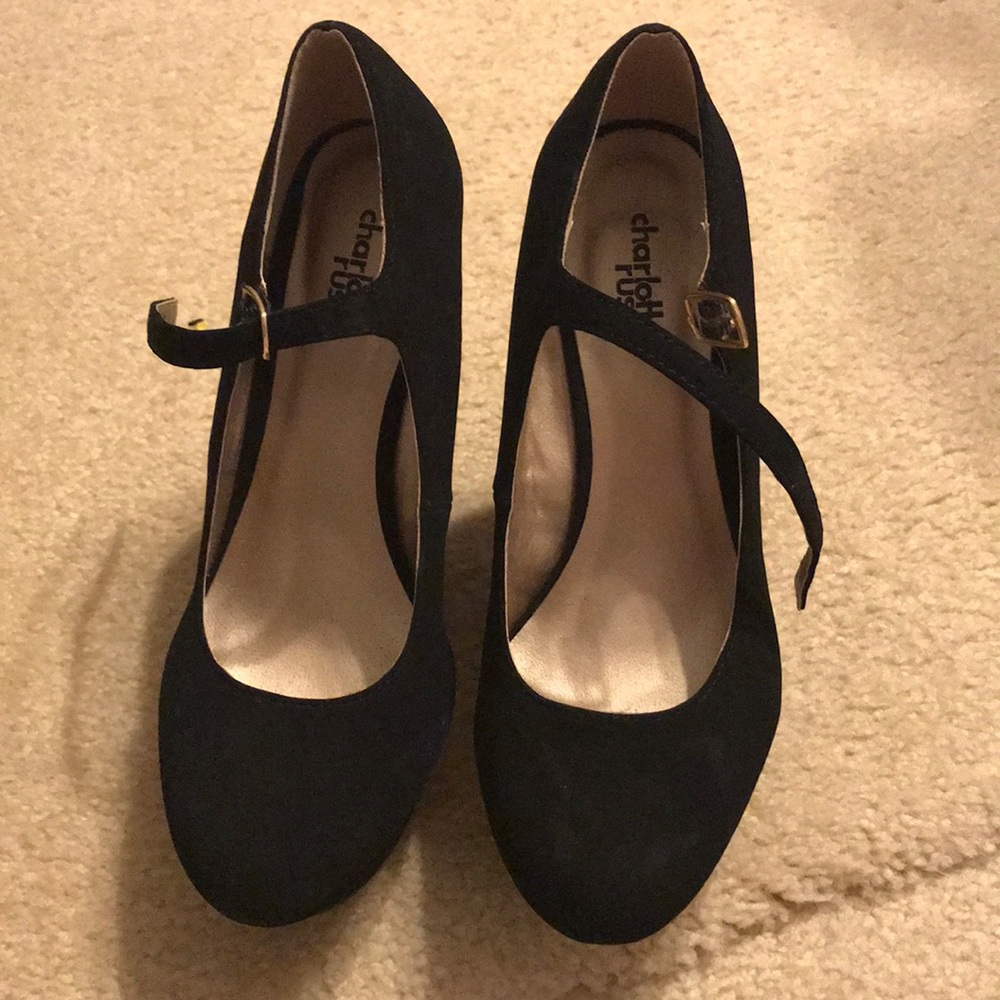 Black, strapped wedges